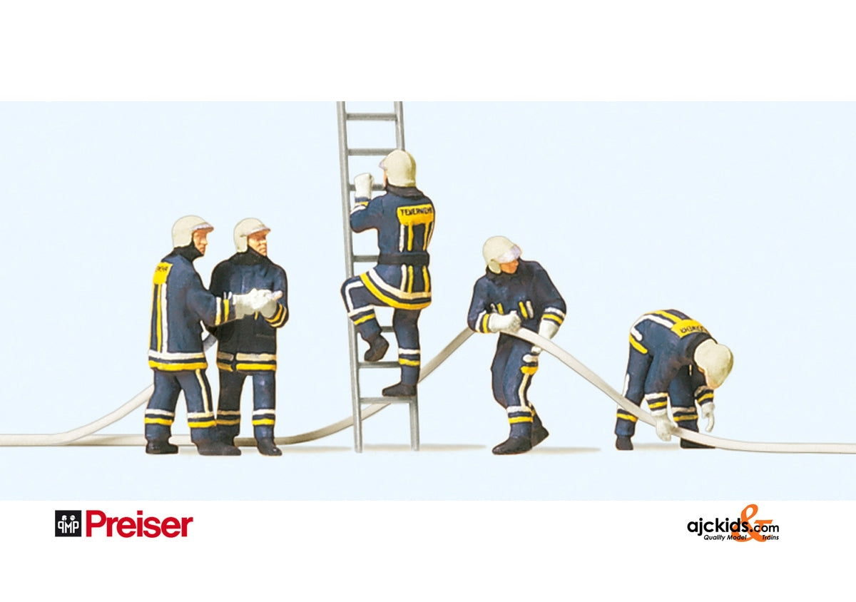 Preiser 10485 Firemen Putting Out Fire