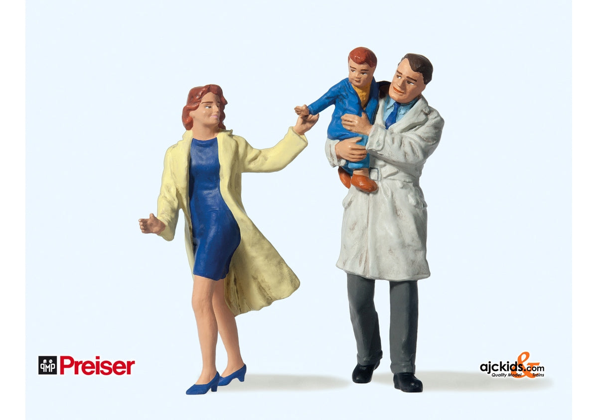 Preiser 45138 Couple with Child – Ajckids