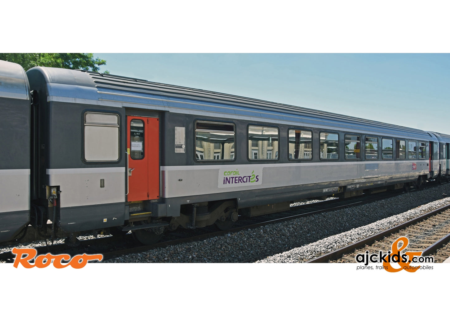 Roco 74536 - 1st class “Corail” saloon coach