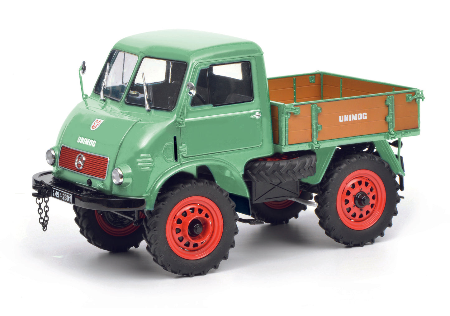 Schuco 450017600 - Mercedes Unimog 401 1:18 EAN: 4007864062492, at Ajckids.com, authorized Schuco dealer for the USA.