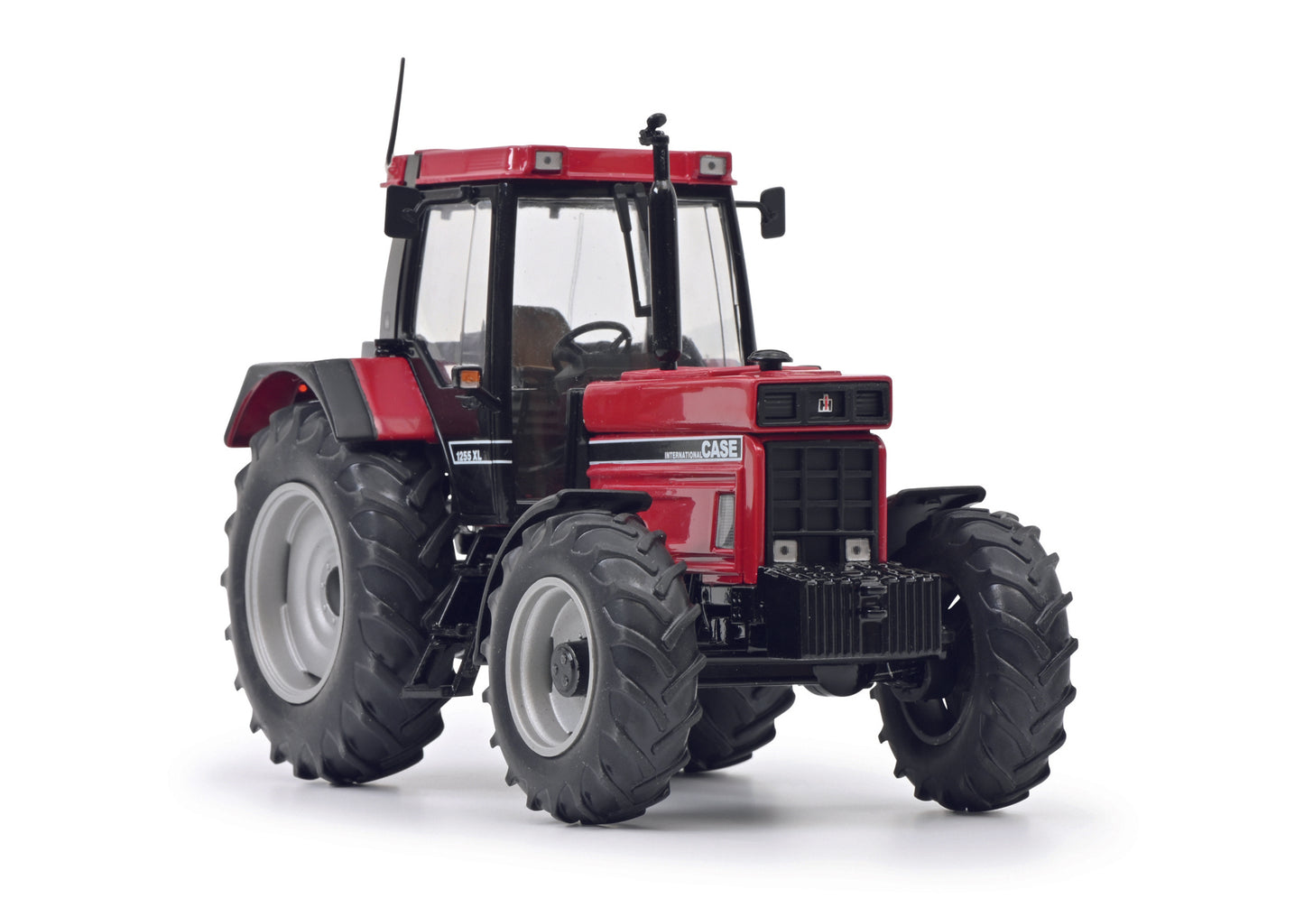 Schuco 450778700 - CASE 1255 XL red 1:32 EAN: 4007864060153, at Ajckids.com, authorized Schuco dealer for the USA.