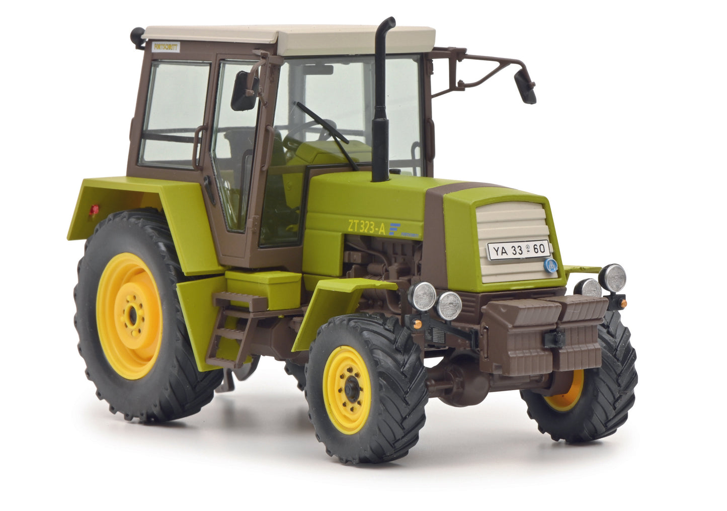 Schuco 450783300 - Fortschritt ZT 323 1:32 EAN: 4007864062805, at Ajckids.com, authorized Schuco dealer for the USA.