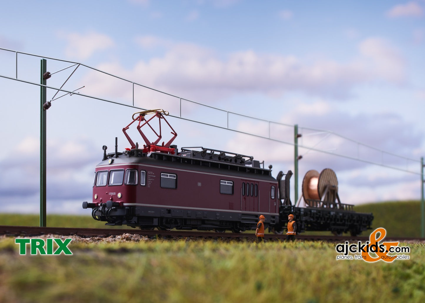 Trix 16992 - Powered Catenary Maintenance Rail Car with a Catenary Construction Car