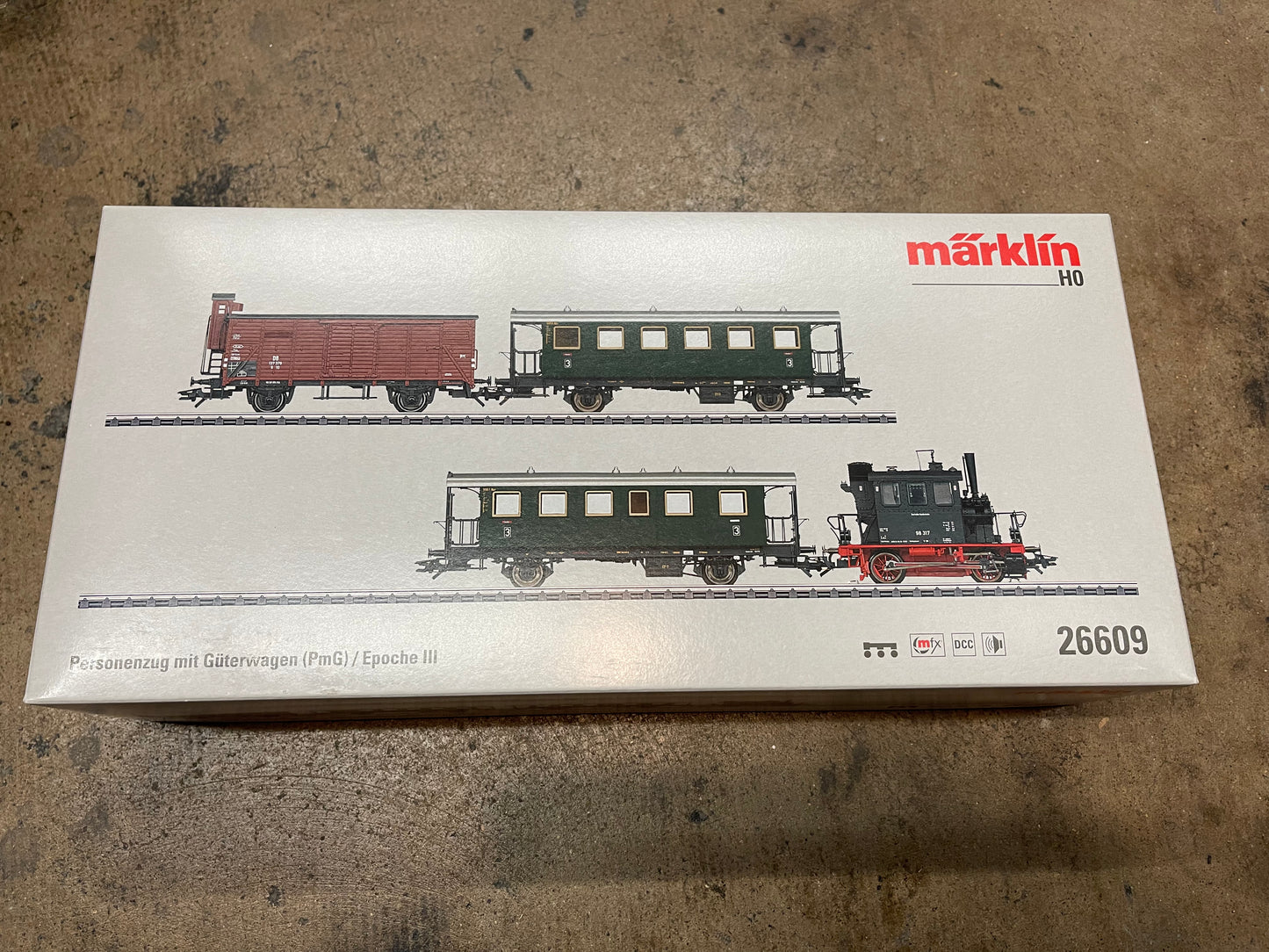 Marklin 26609 - Passenger Train with a Freight Car
