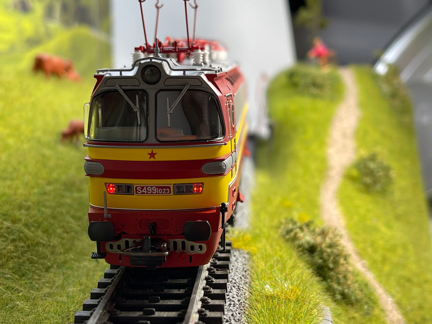 Piko 51383 - S499 Electric Locomotive CSD IV Sound (AC 3-Rail)