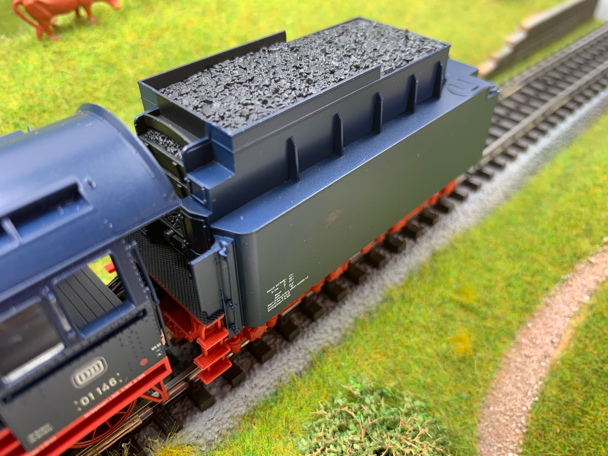 Marklin 39009 - Marklin German Steam Locomotive BR 01 MHI 2016 at Ajckids.com