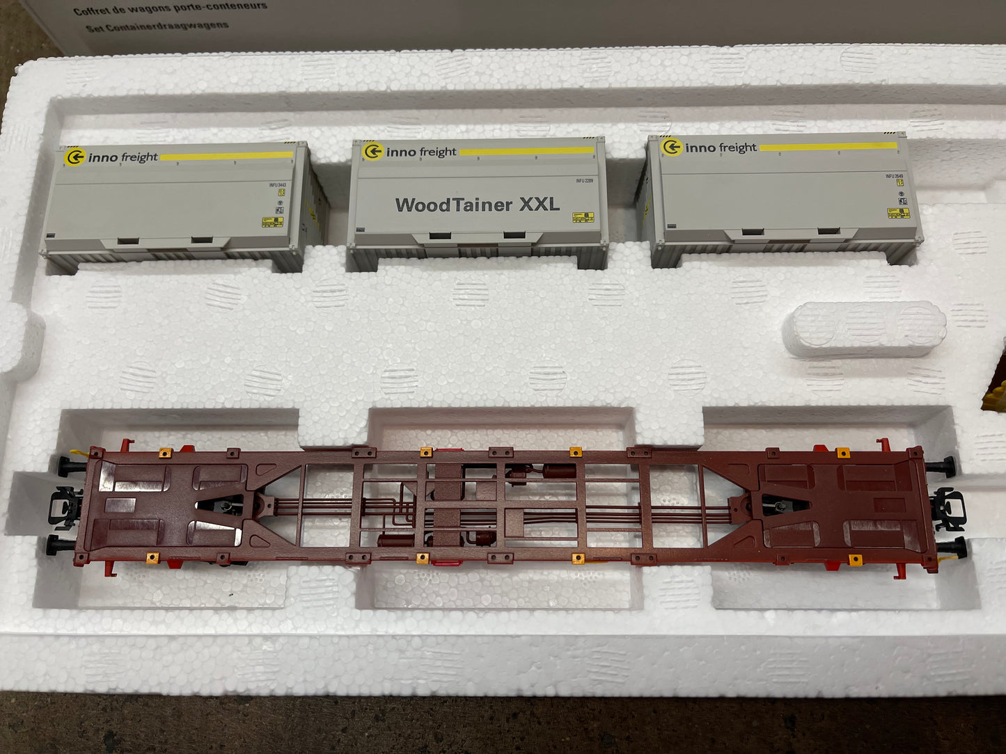 Marklin 47074 - Flat Car Set for Containers with WoodTainer Containers.