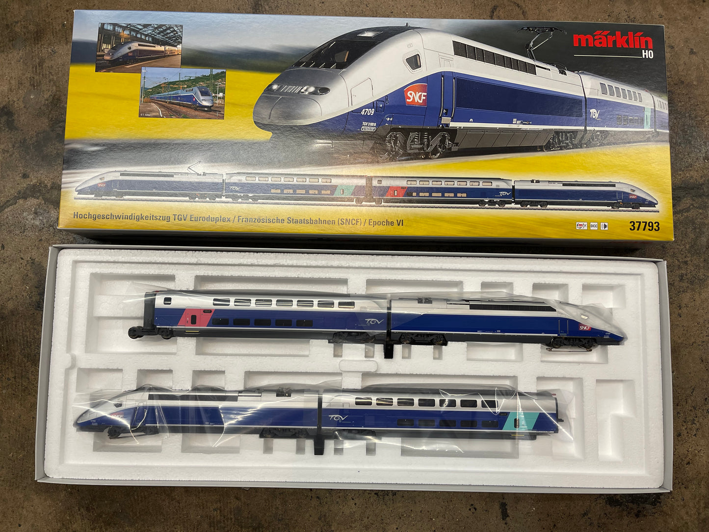Marklin 37793 - TGV Euroduplex High-Speed Train at Ajckids.com