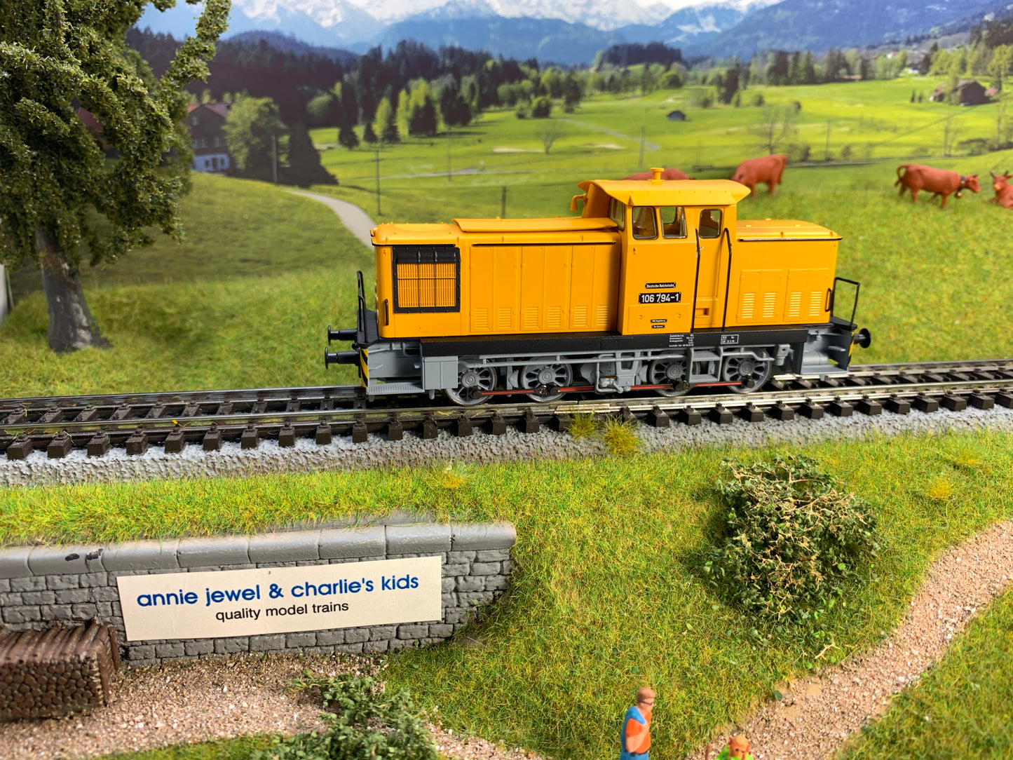Piko 59428 - BR 106.0-1 Diesel Locomotive DR IV, V0