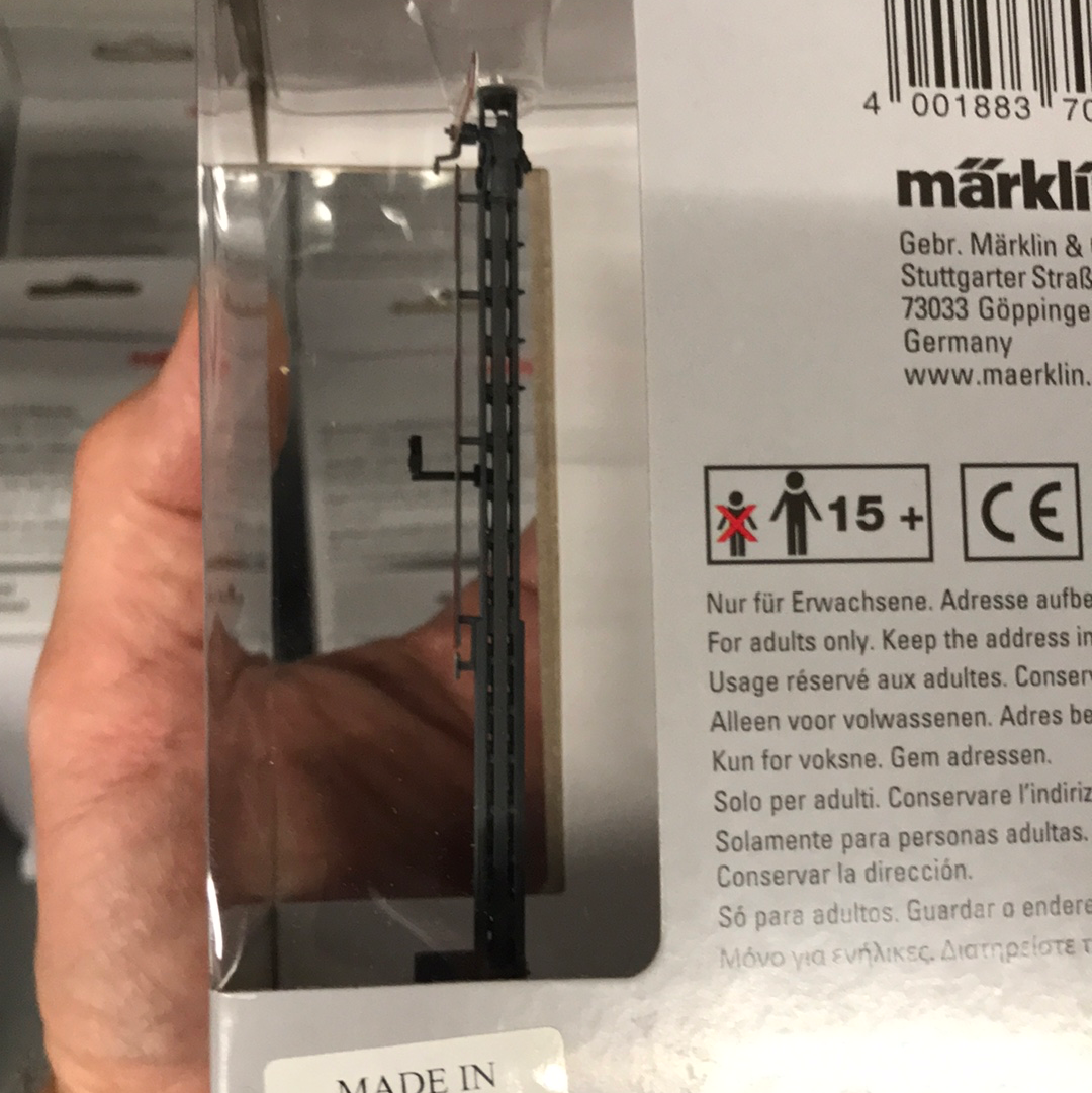 Marklin 70393 - "Hp 0 / Hp 1" Home Signal with a Narrow Mast (grey)