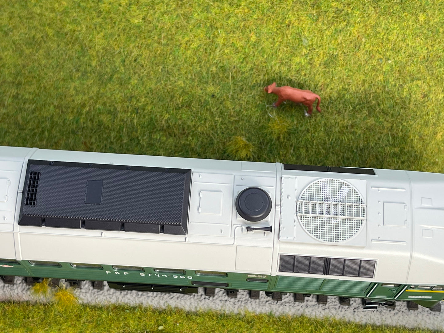 Piko 52909 - ST44 Diesel Locomotive PKP IV