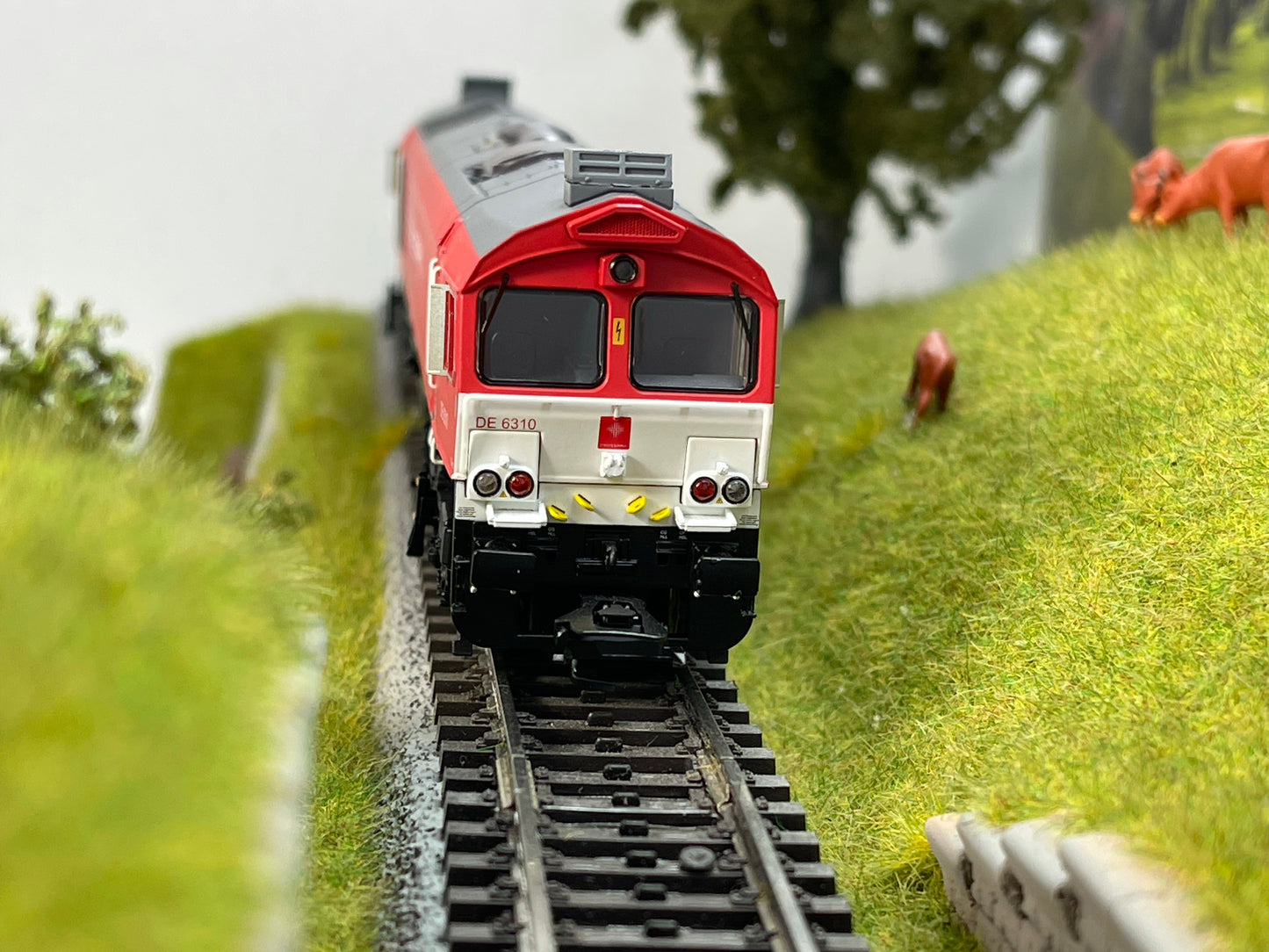 Trix 22697 - Class 77 Diesel Locomotive