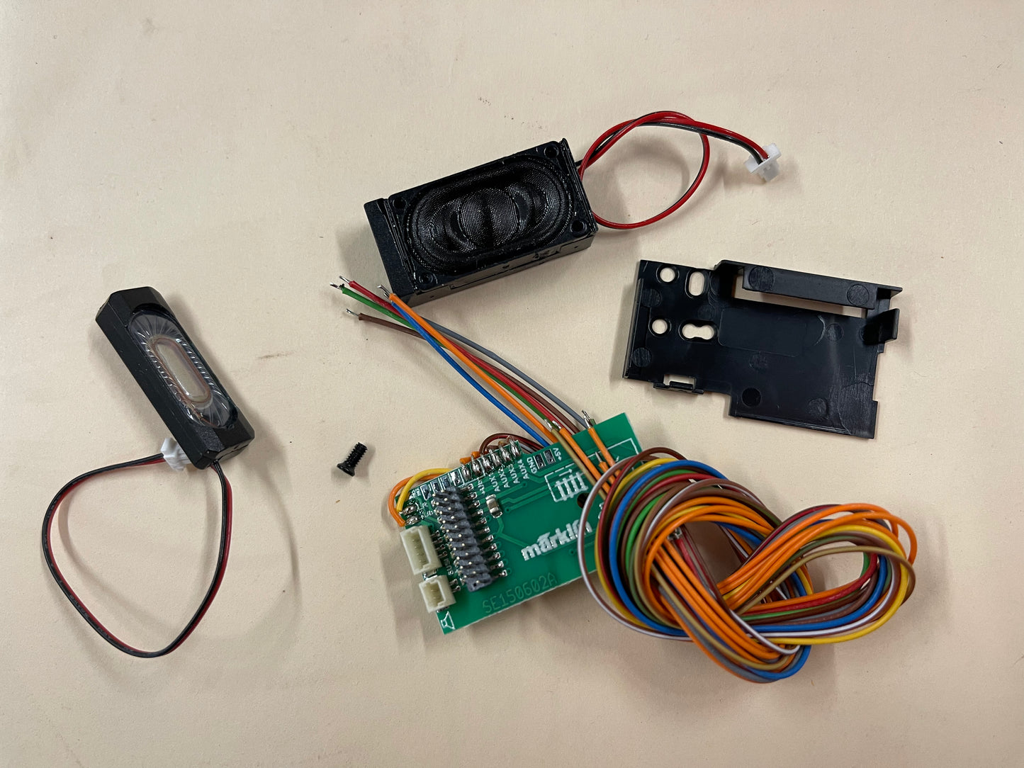 Marklin 60976x - 21-pin board with speakers from 60976