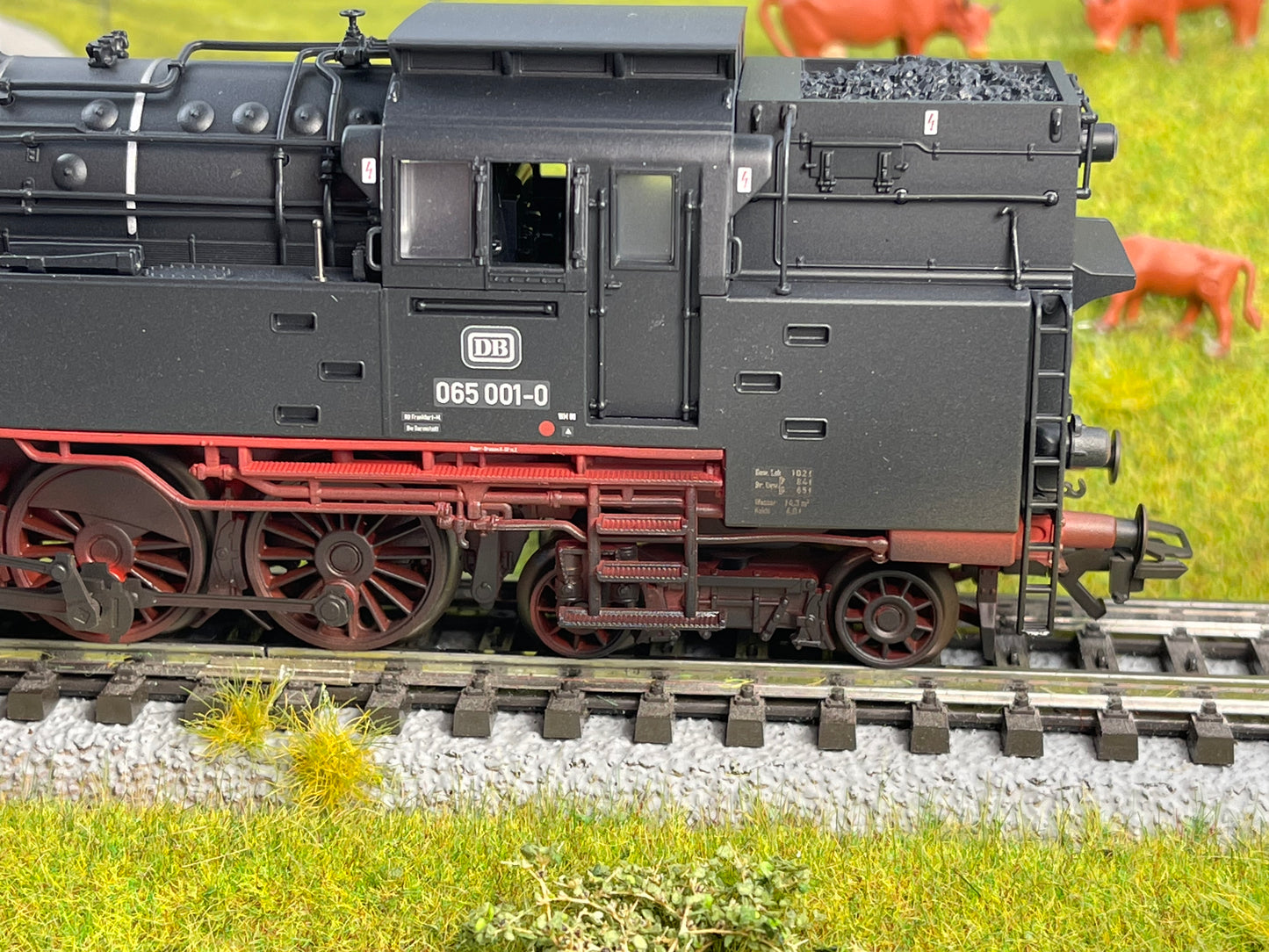 Marklin 39651 - Class 065 Steam Locomotive, EAN 4001883396514 at Ajckids.com