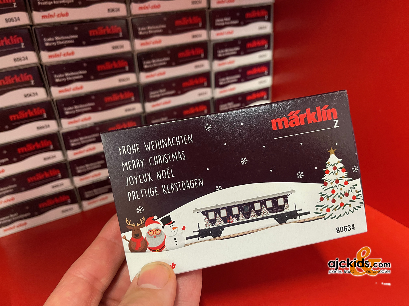 Marklin 80634 - Z Gauge Christmas Car for 2024