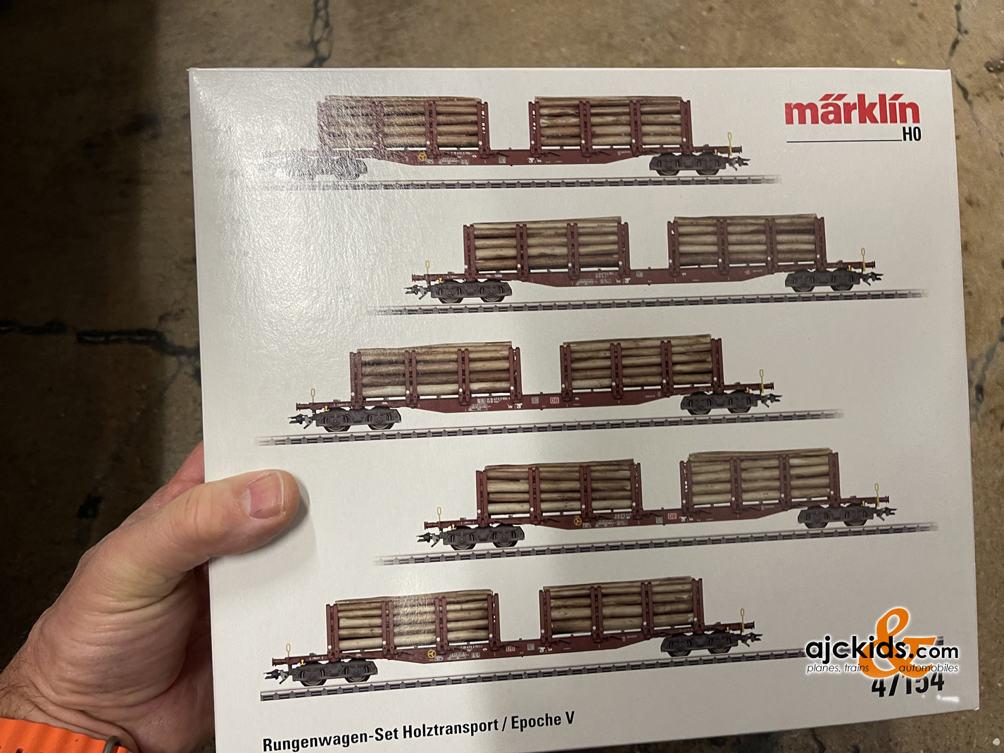 Marklin 47154 - Stake Car Set for Wood Transport at Ajckids.com