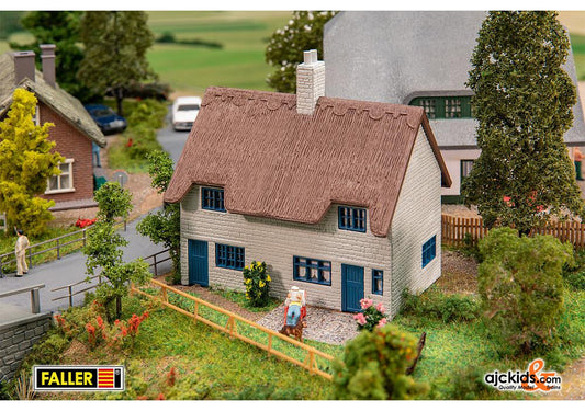 Faller 131322 - House with thatched roof, EAN: 4104090313227