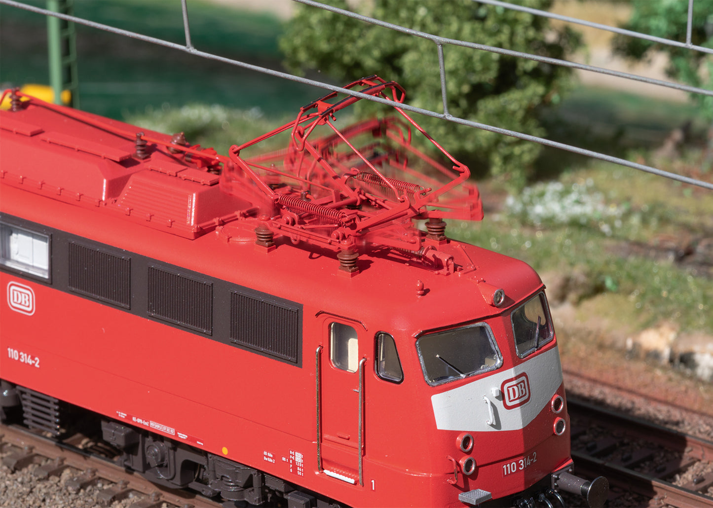 Trix 22831 - Class 110.3 Electric Locomotive