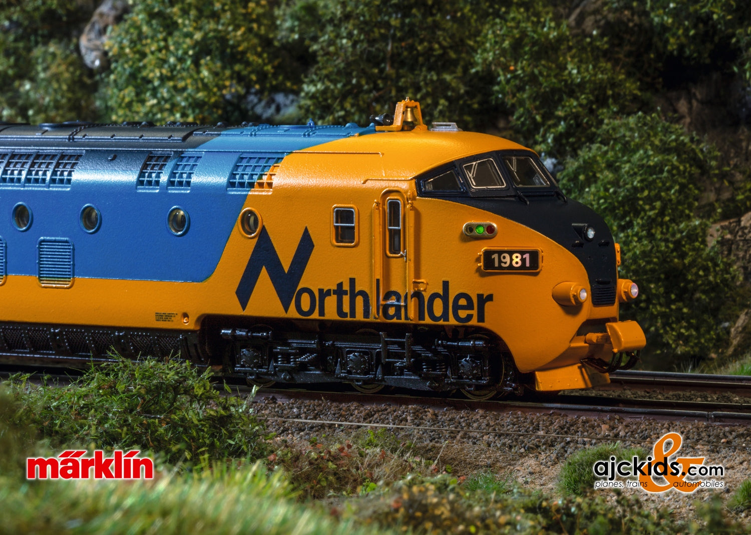 Marklin 39705 - Class RAm TEE "NORTHLANDER" Diesel Powered Railcar Train At Ajckids.com