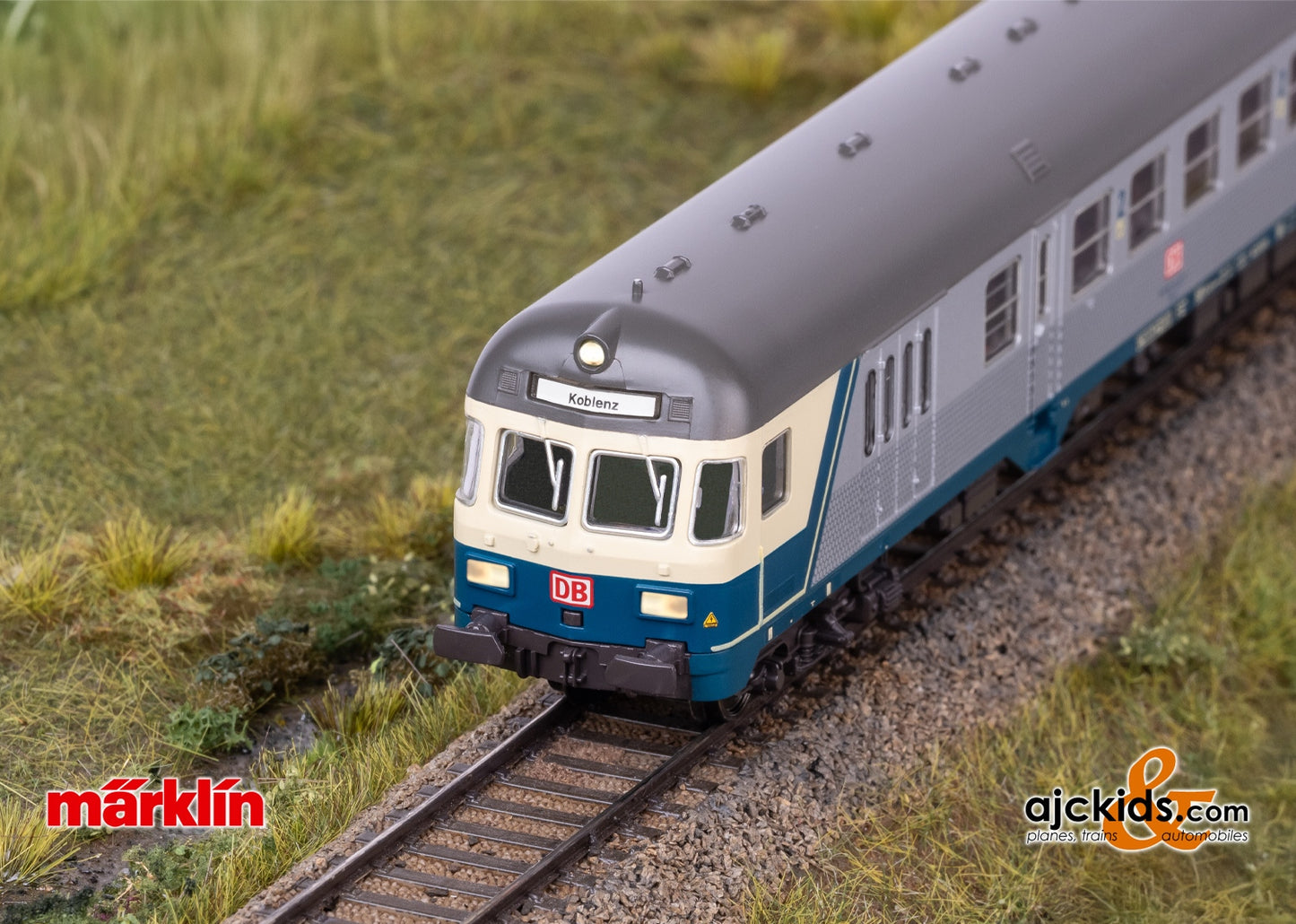 Marklin 42575 - Commuter Car with Control Cab.