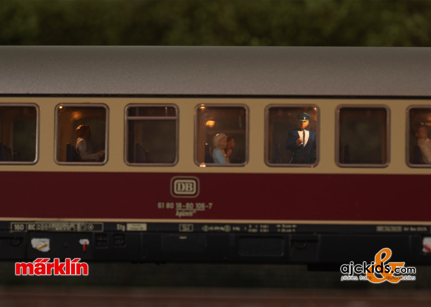 Marklin 43886 - Type Apümh 121 Express Train Passenger Car