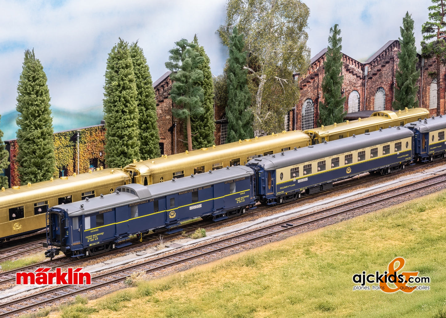 Marklin 58000 1 Gauge CIWL Car Set (6 cars)