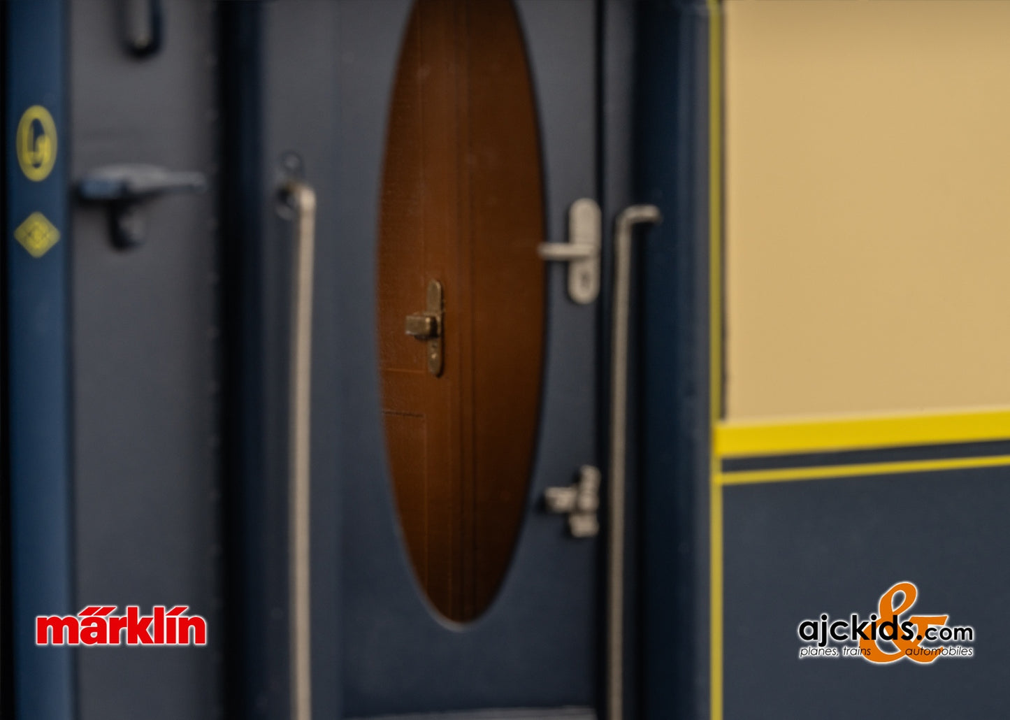 Marklin 58000 1 Gauge CIWL Car Set (6 cars)