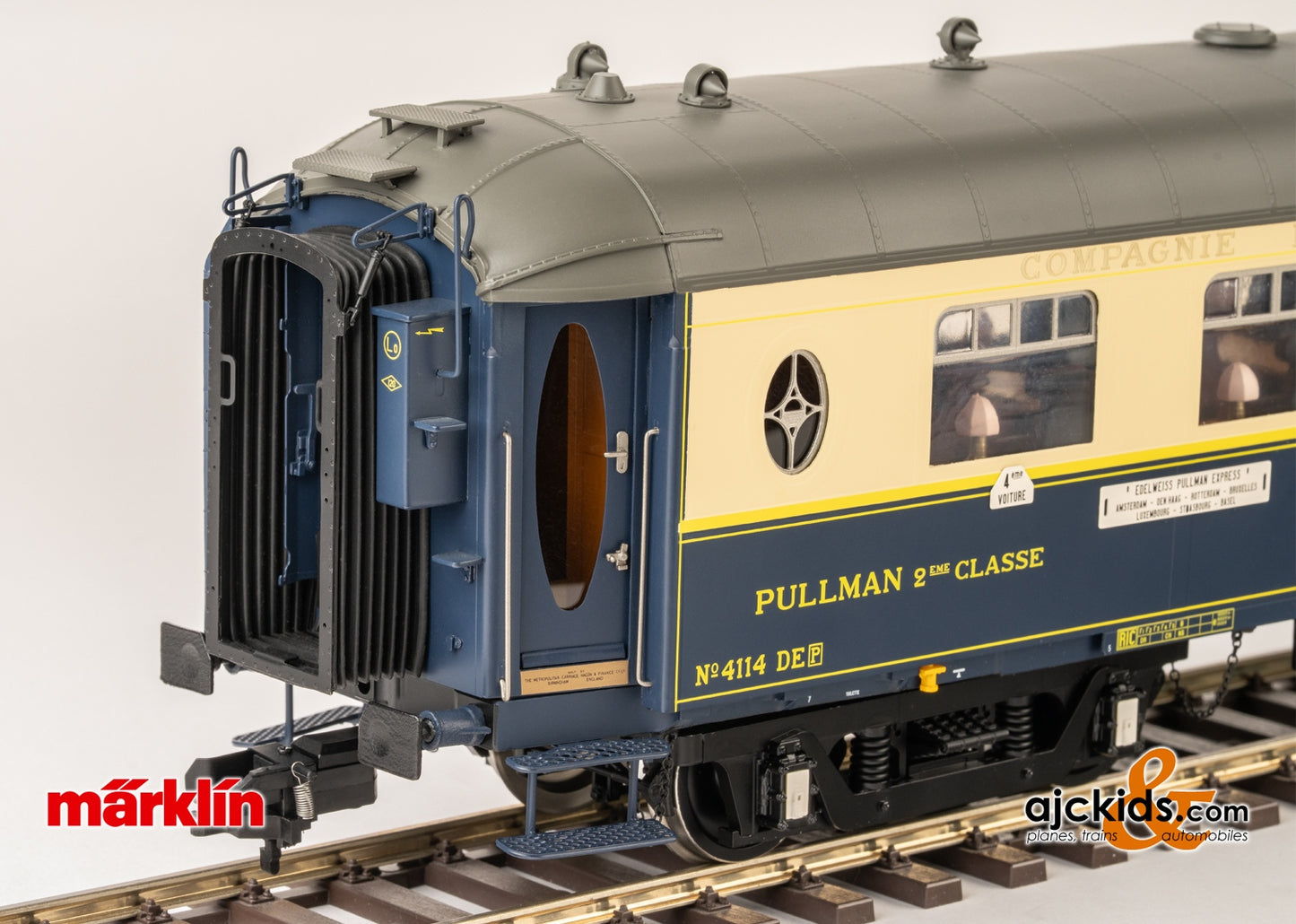 Marklin 58000 1 Gauge CIWL Car Set (6 cars)