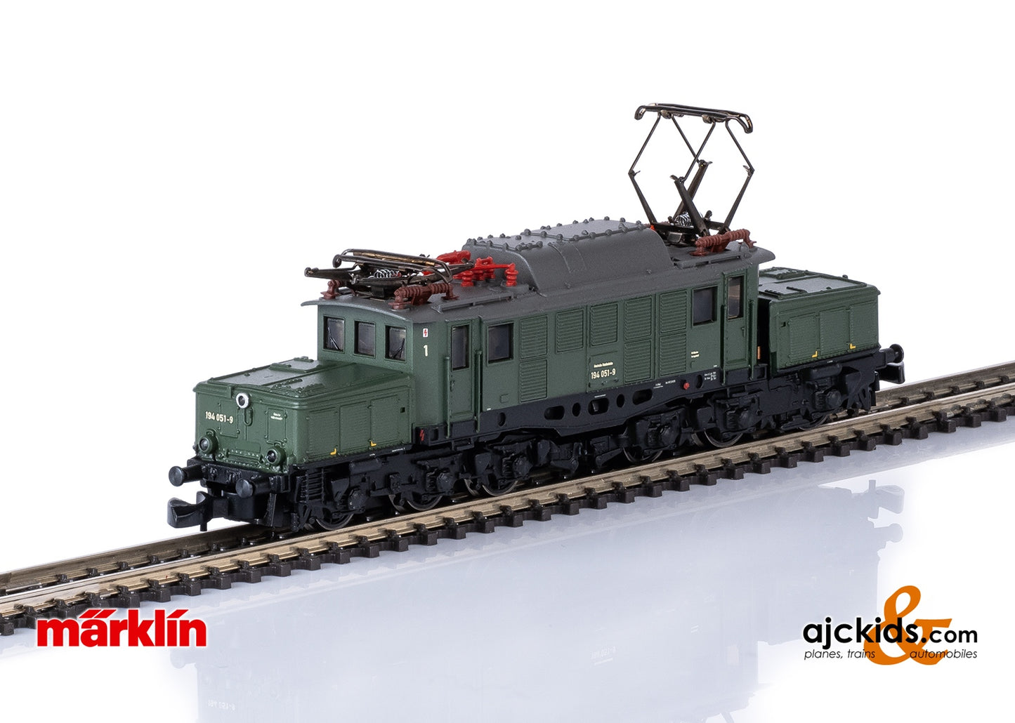 Marklin 81221 - Commuter Train with the Class 194 at Ajckids.com