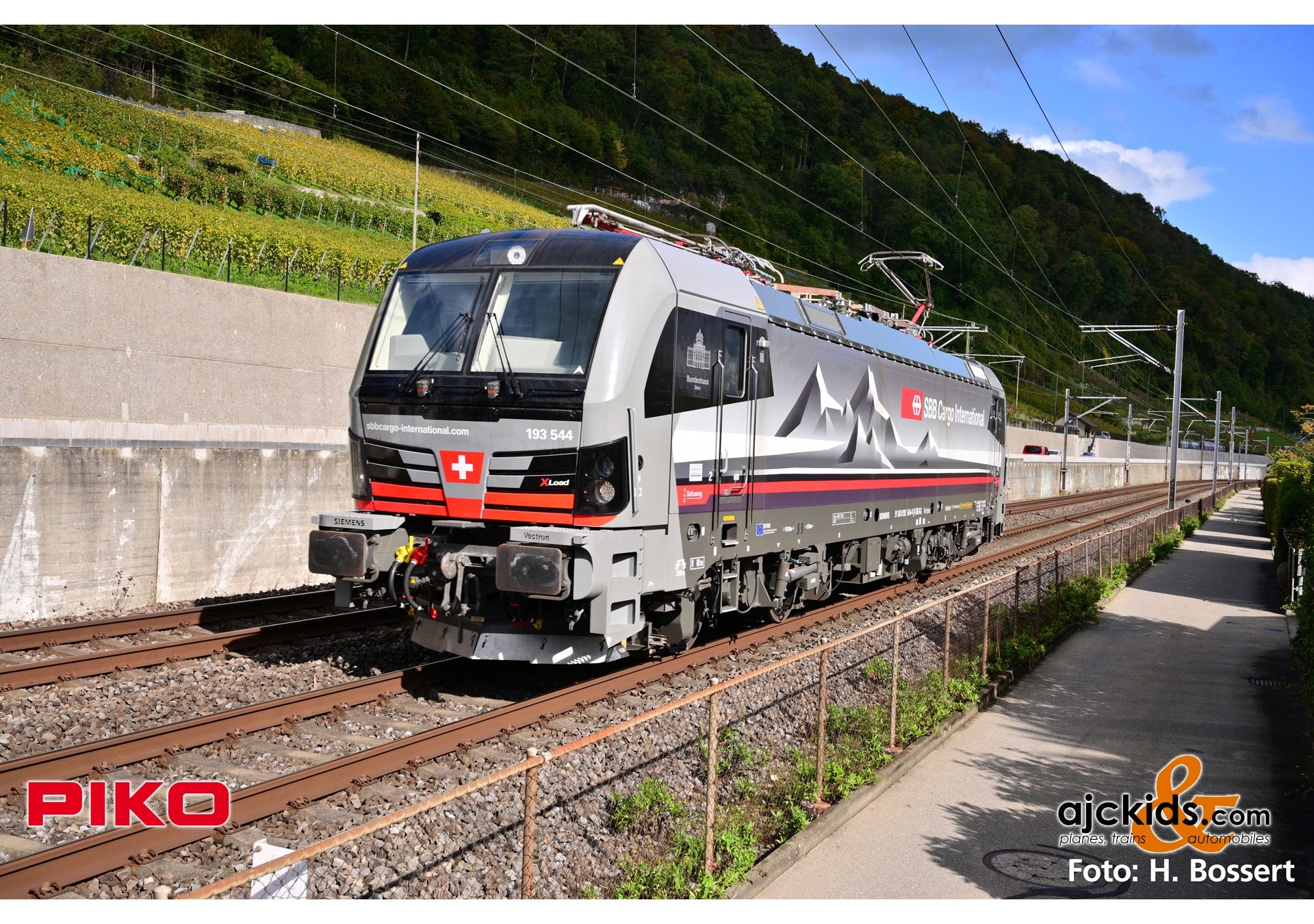 Piko 21757 - Sound electric locomotive Vectron Bundeshaus Bern CINT SBB VI AC version