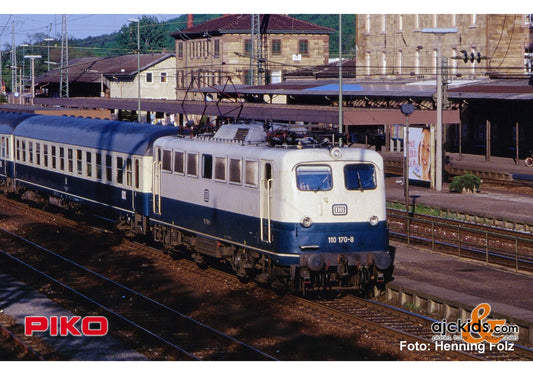 Piko 21773 BR 110 Electric Locomotive blue/beige DB IV
