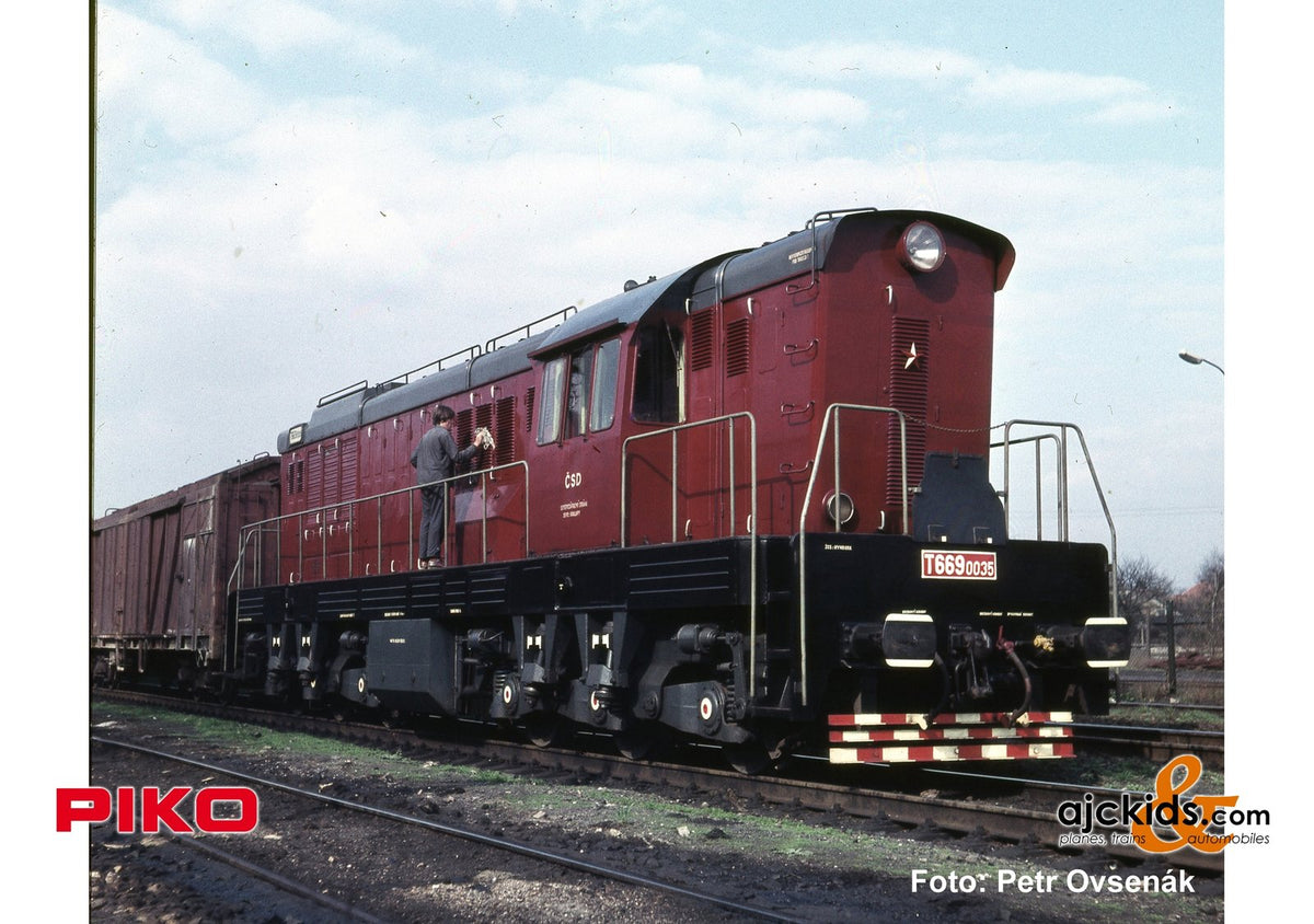 Piko 52147 T669 Diesel Locomotive CSD IV Sound