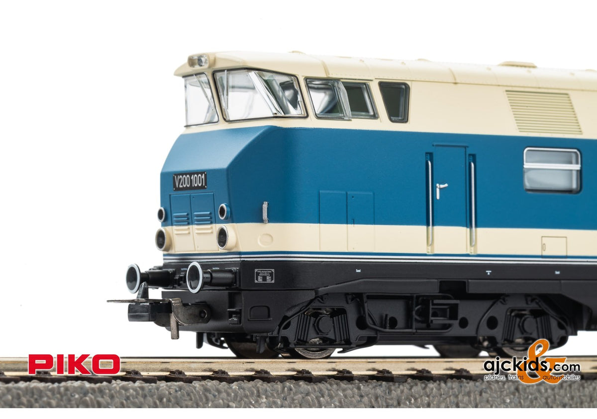 Piko 52584 V200 Diesel Locomotive Leipzig Fair DR III