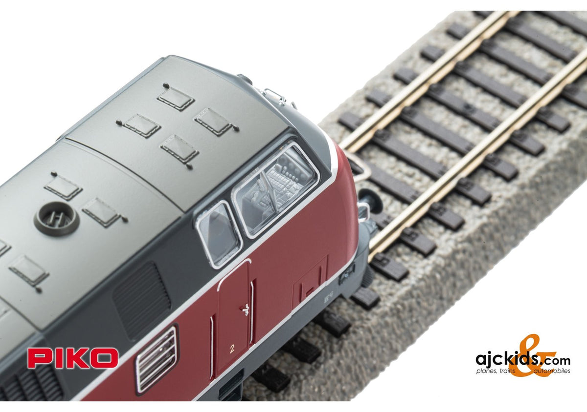 Piko 59726 BR 220 Diesel Locomotive red DB IV