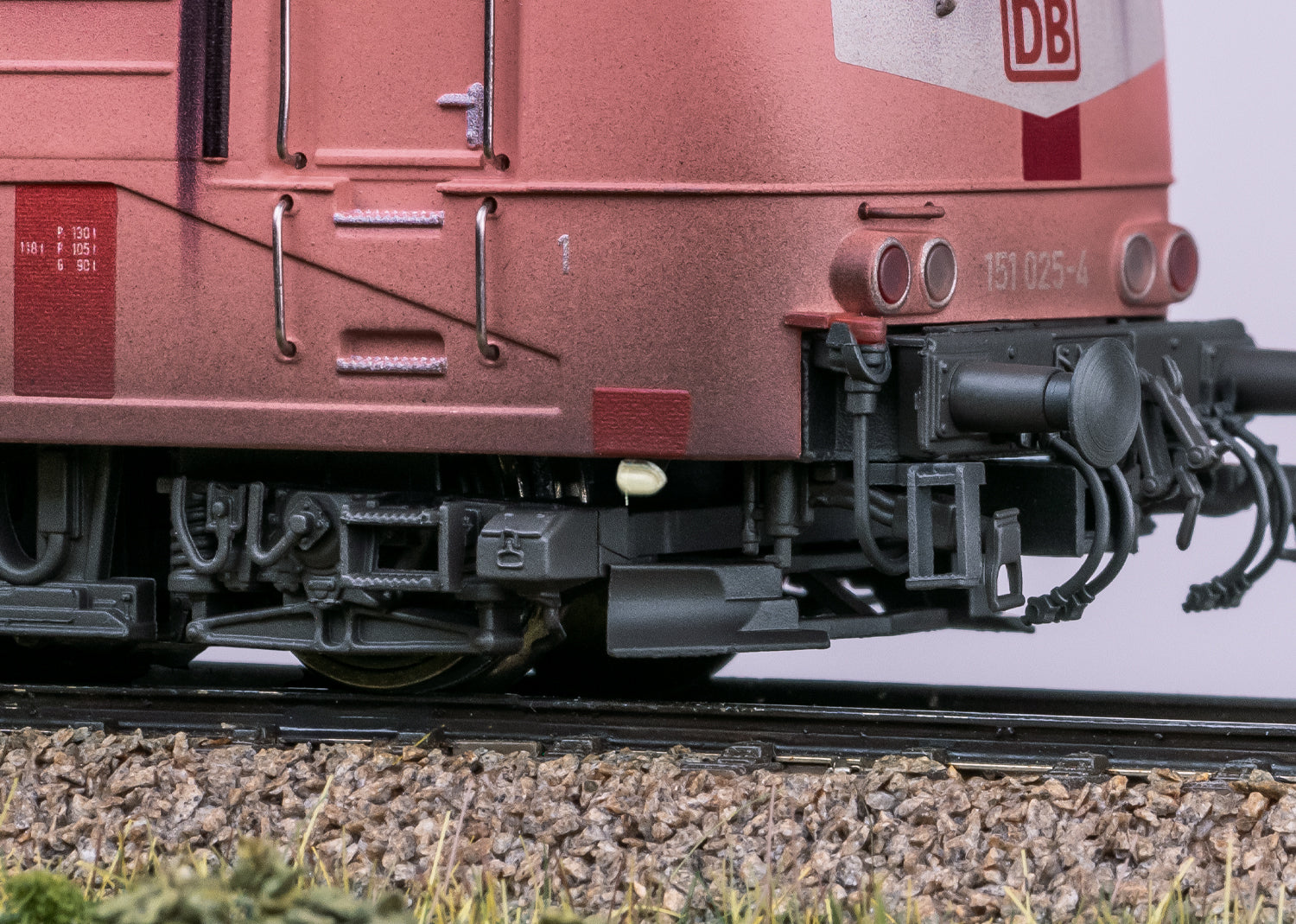Trix 25655 - Class 151 Electric Locomotive DB, Era V