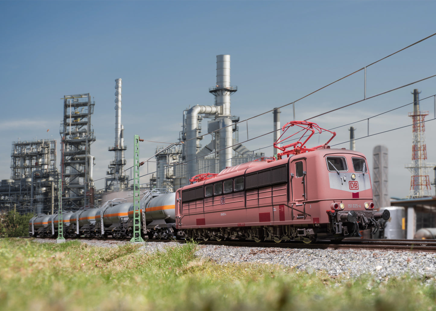 Trix 25655 - Class 151 Electric Locomotive DB, Era V