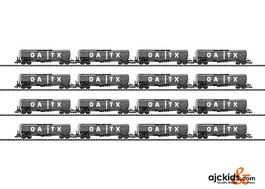 Trix 15514 - Display with 16 GATX Tank Cars