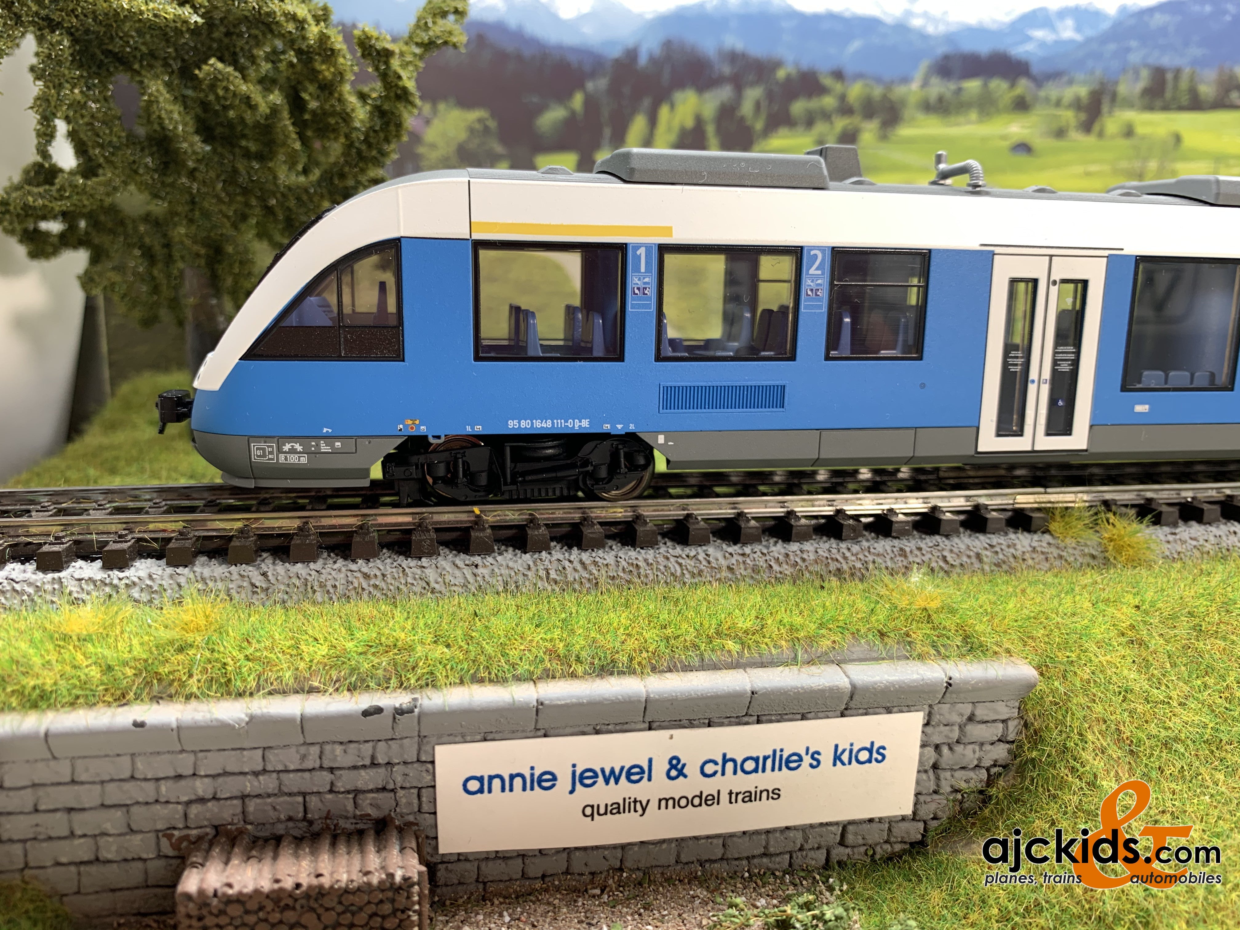 【agent_Kまとめ売】 Marklin2両分 Marklin 37717 LINT 41 Diesel Powered Commuter Rail Car – Ajckids