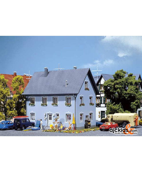 Faller 130248 - Two-Family Stucco House