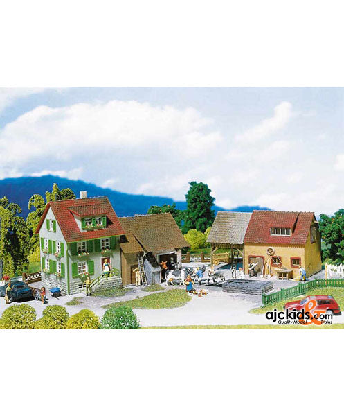 Faller 130276 - Farm buildings with details