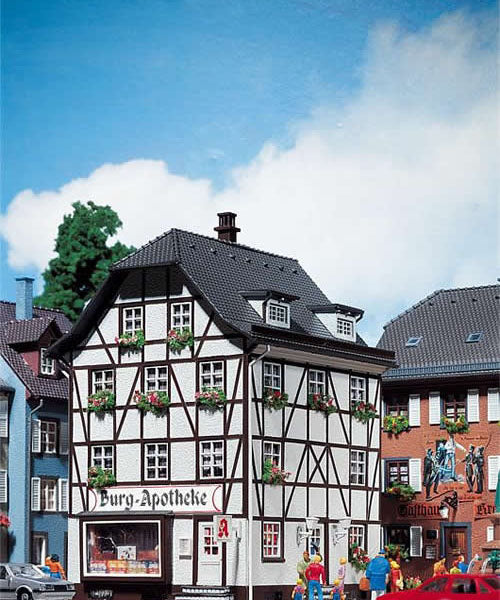 Faller 130417 - Pharmacy shop