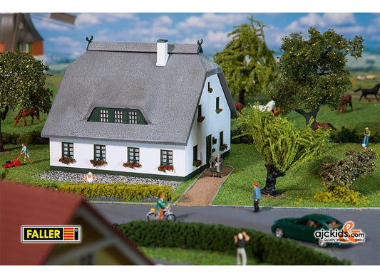 Faller 130550 - Nrth German Holiday Home