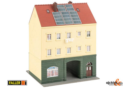 Faller 130628 - Town house with model-making shop at www.ajckids.com