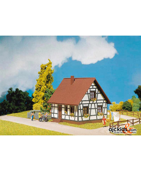 Faller 131207 - Rdy-made stc/timb house