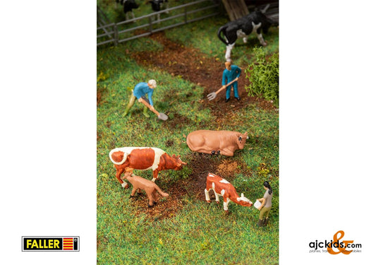 Faller 151673 - Farmers and cows at Ajckids.com