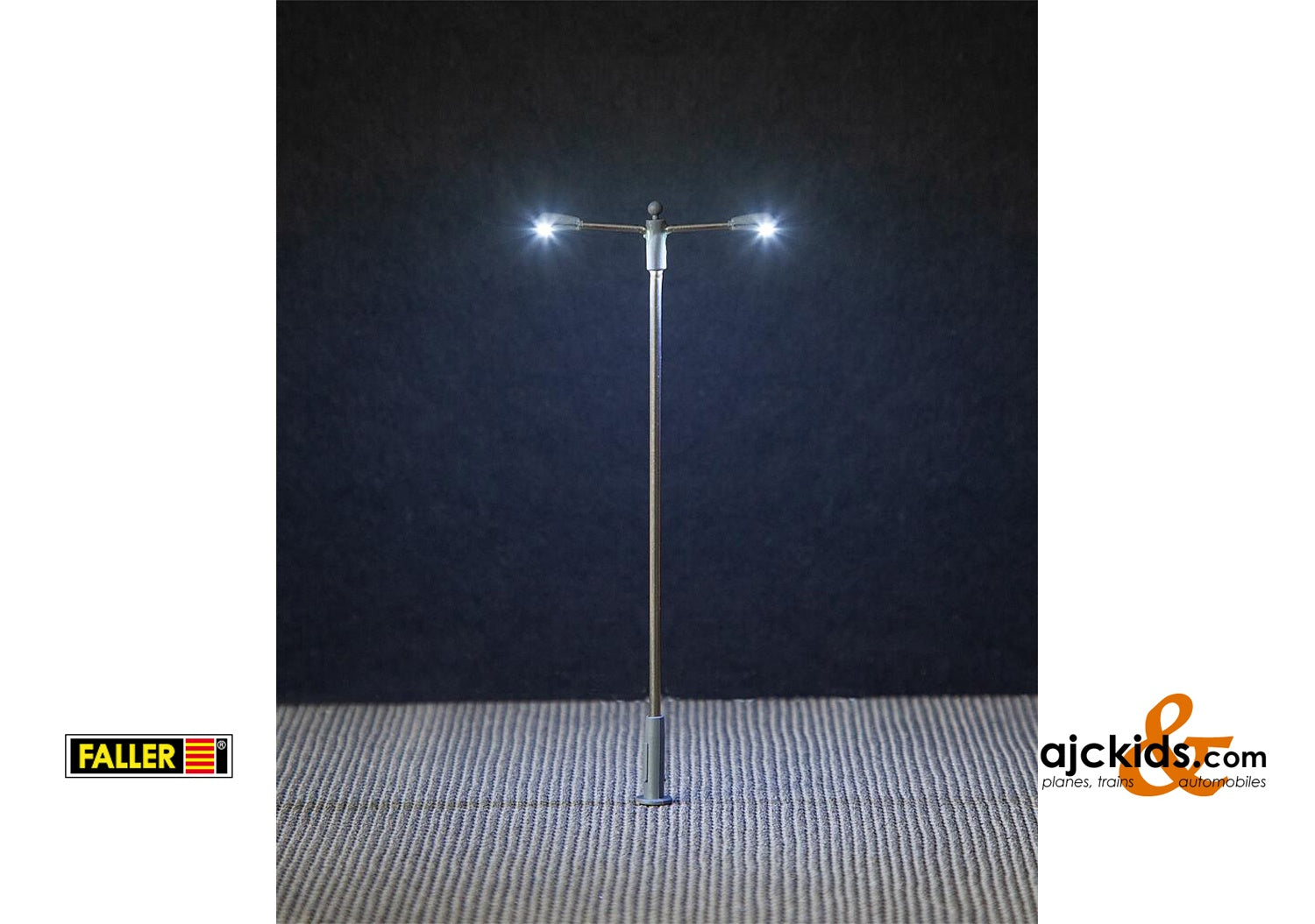 Faller 180103 - LED Street light, pole-integrated lamps, 3 pcs.