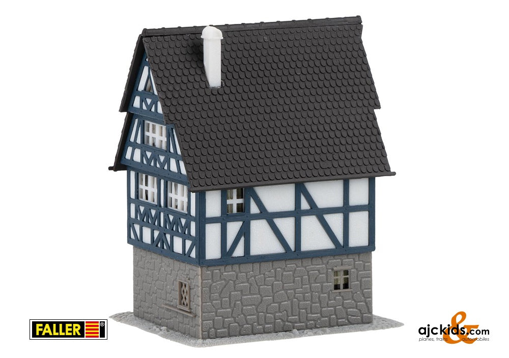 Faller 232157 - Half-timbered house with chemist