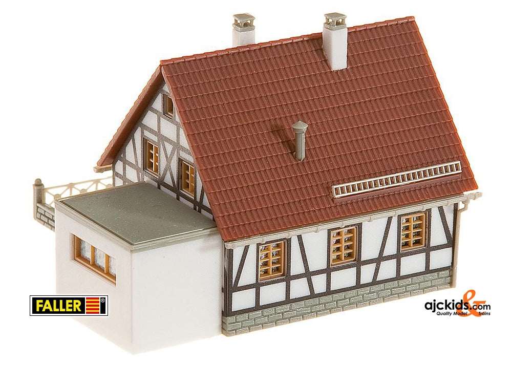 Faller 232215 - Timbered house with garage