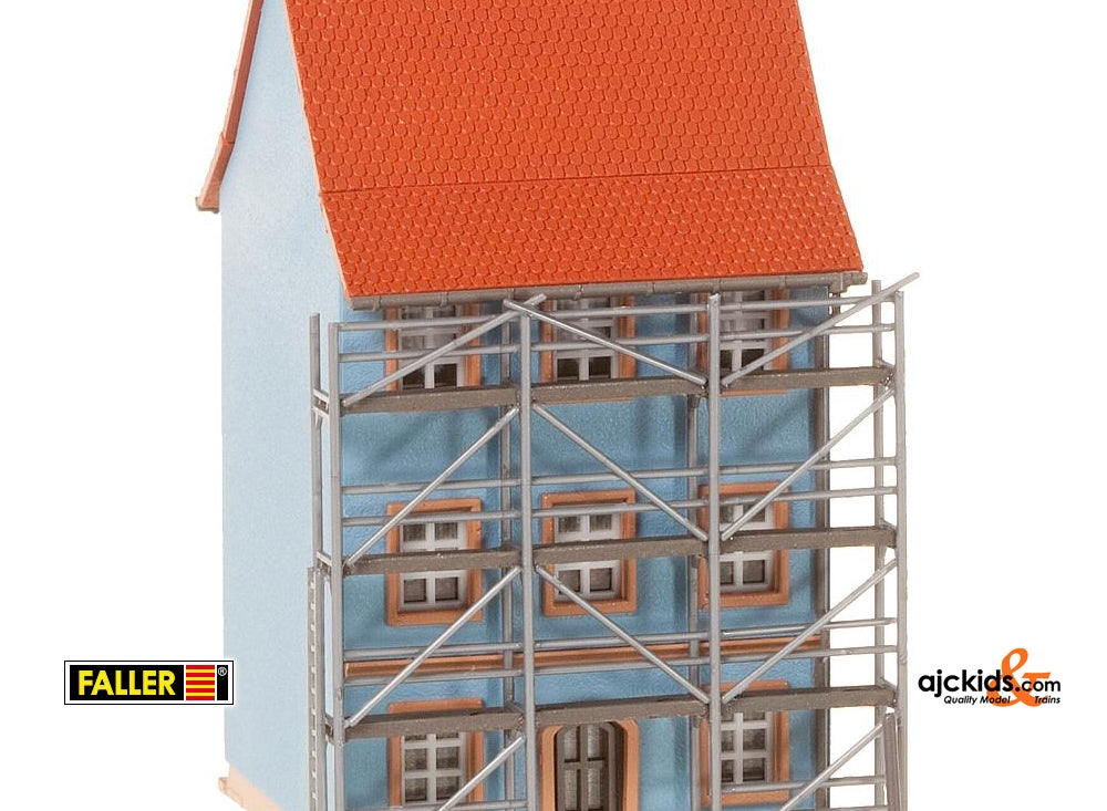Faller 232331 - Townhouse with Pain Scaffold