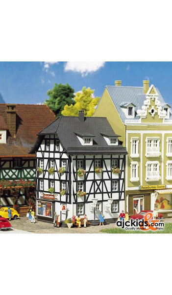 Faller 232375 - Half timb with chemist shop